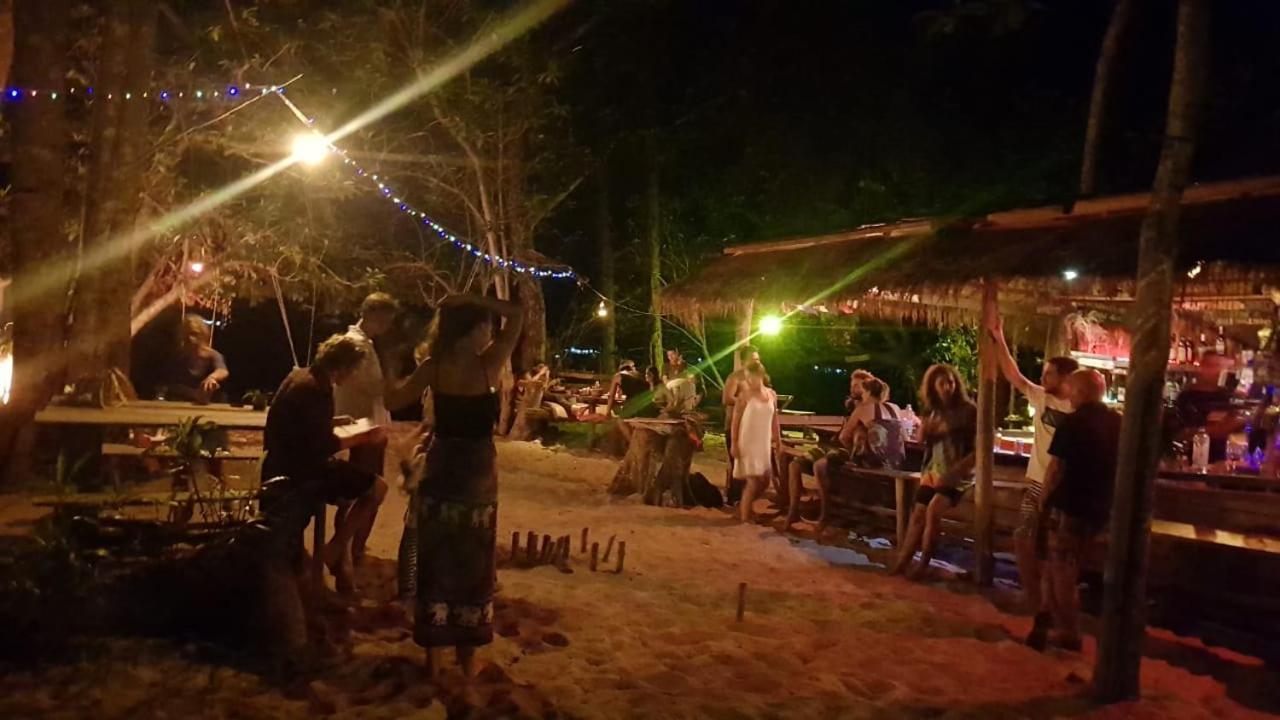 Crusoe Koh Takiev Island Hotel Koh Ta Kiev Exterior photo